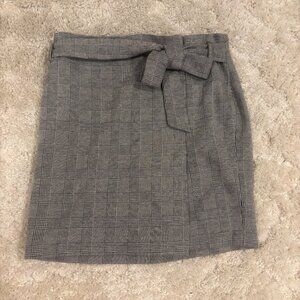 Isaac Mizrahi Plaid Skirt with Bow size L